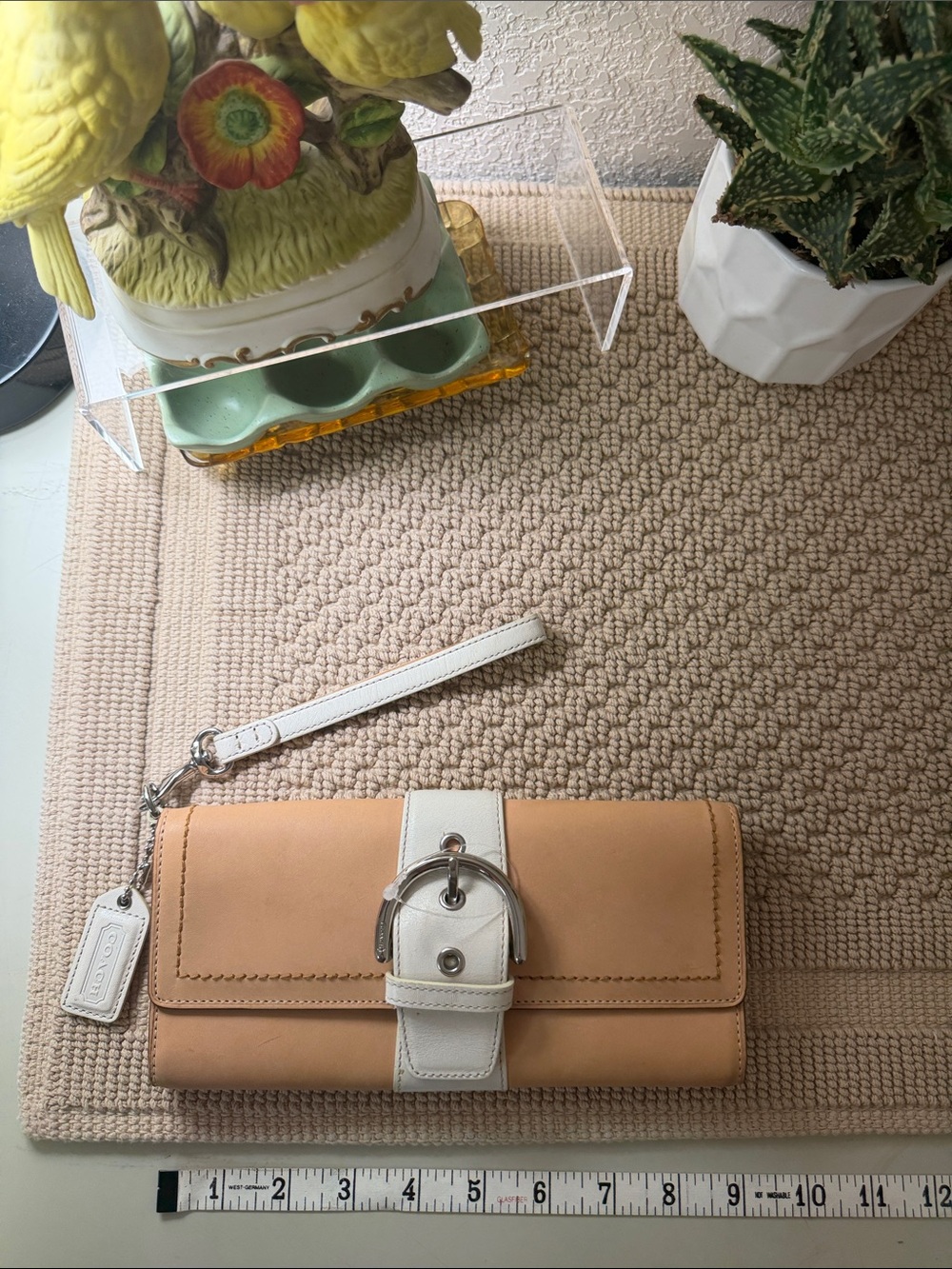 Coach Legacy Leather Wristlet Clutch Wallet Natural Vachetta White Trim M3B-6694 - Picture 2 of 11